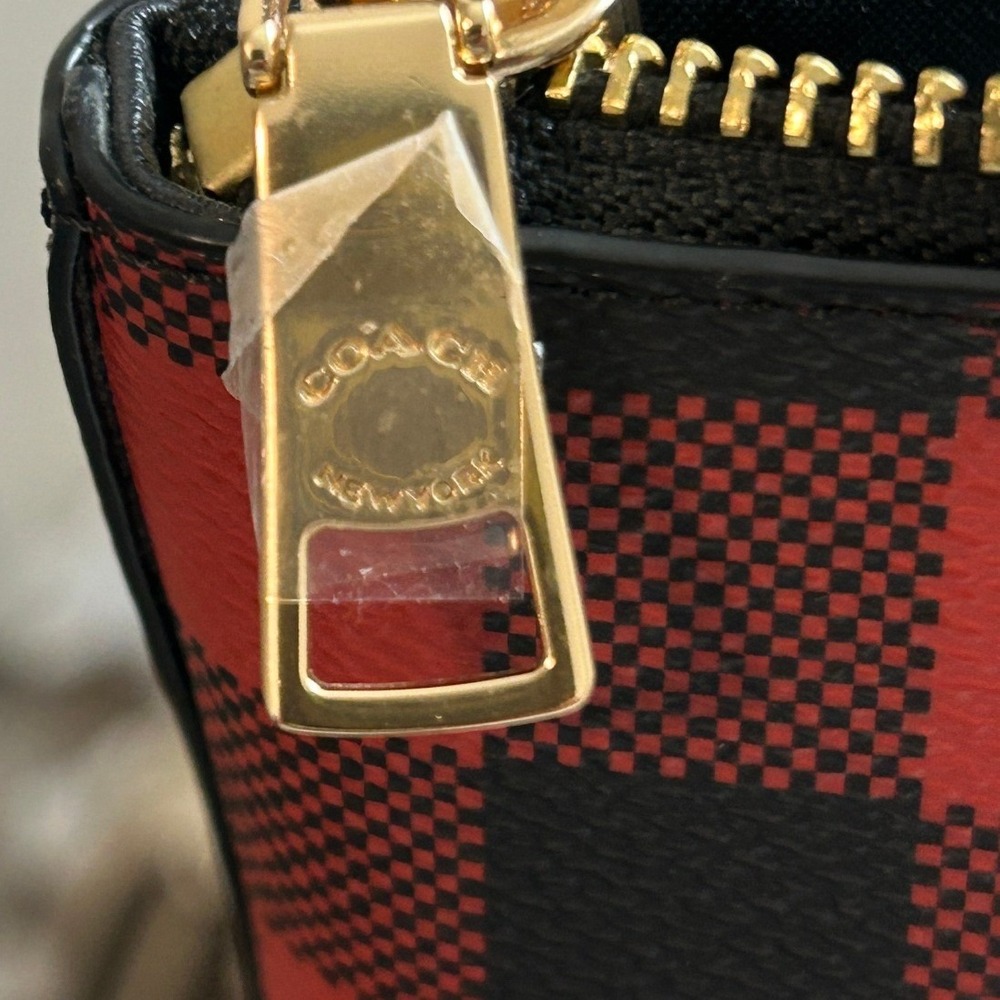 New With Tags Coach Gallery Tote in Buffalo Plaid Red Black C0204 - Picture 11 of 16